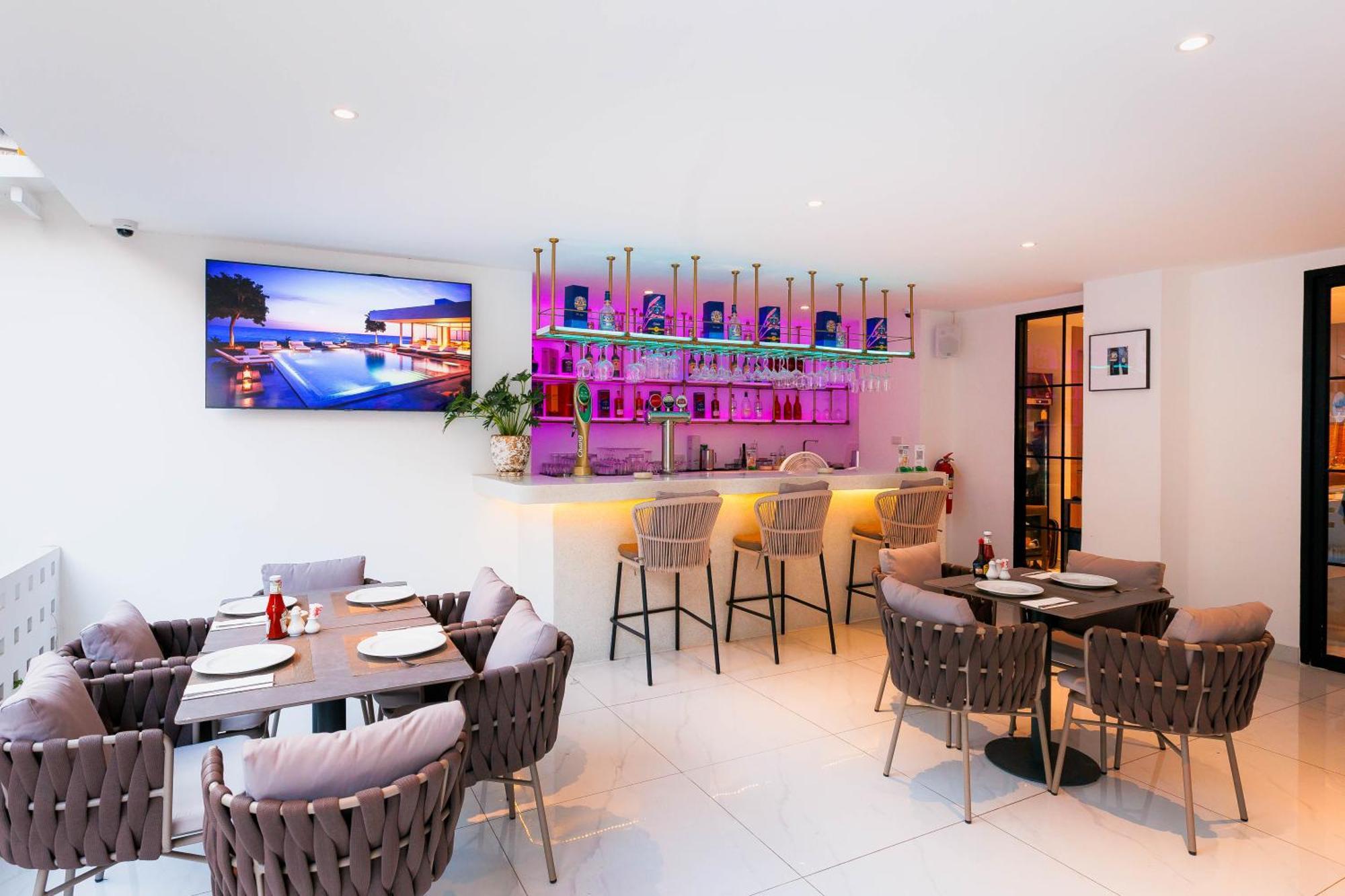 Hotel The One Bay Breeze Pattaya Exterior foto