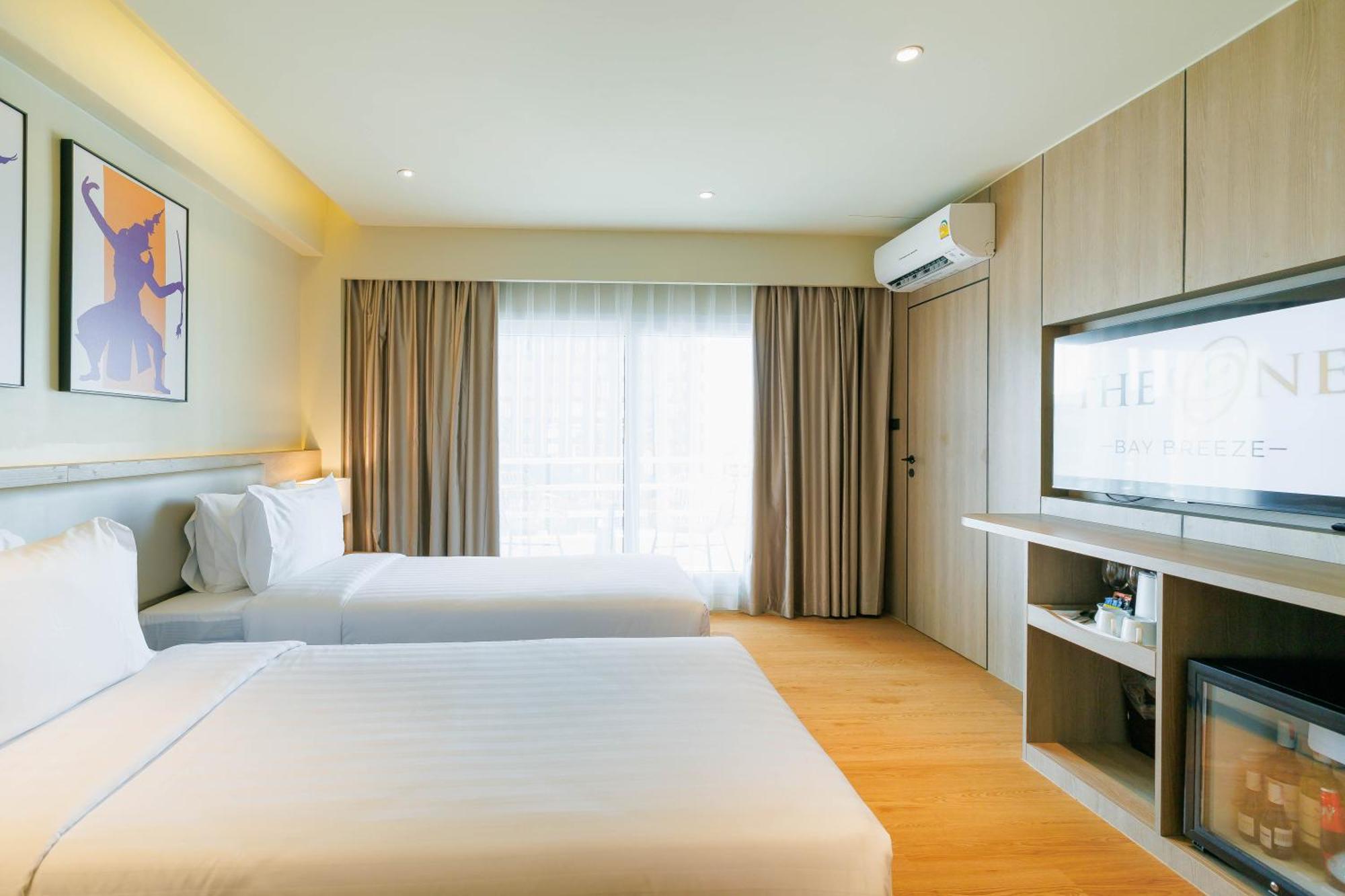 Hotel The One Bay Breeze Pattaya Exterior foto