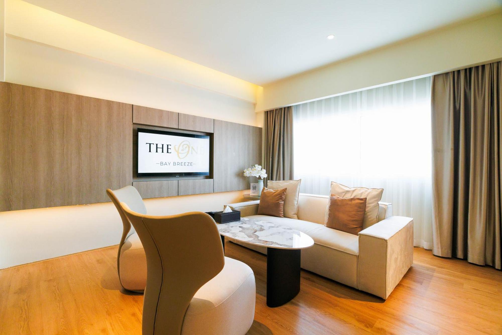 Hotel The One Bay Breeze Pattaya Exterior foto